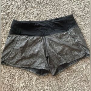 Lululemon Shorts Speed Up Low Rise Black Silver Women’s Size 4